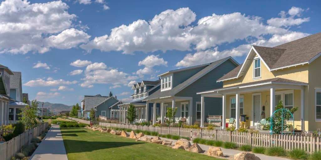 Navigating the World of HOAs