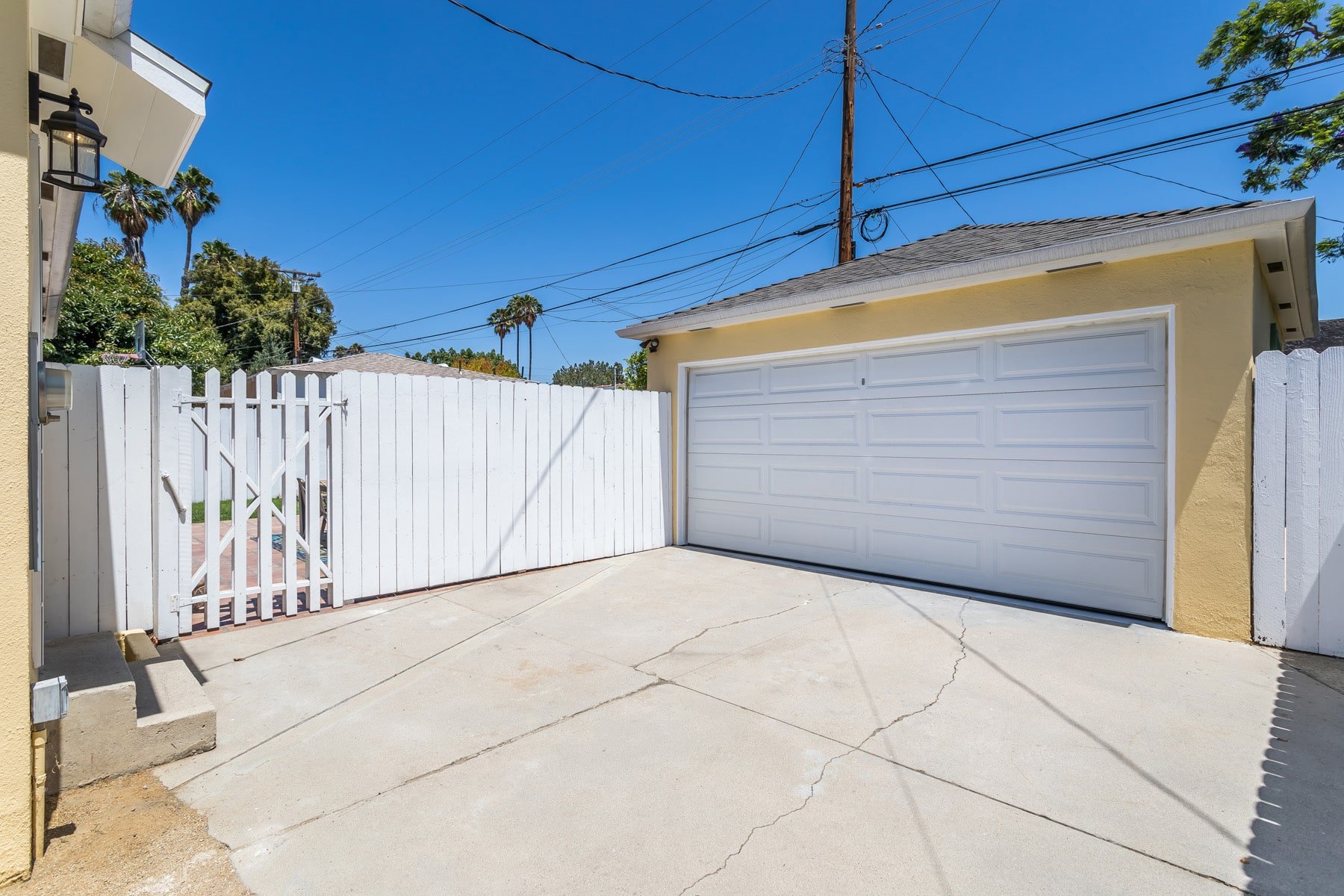Lovingly Updated Traditional Home in Picfair Village!