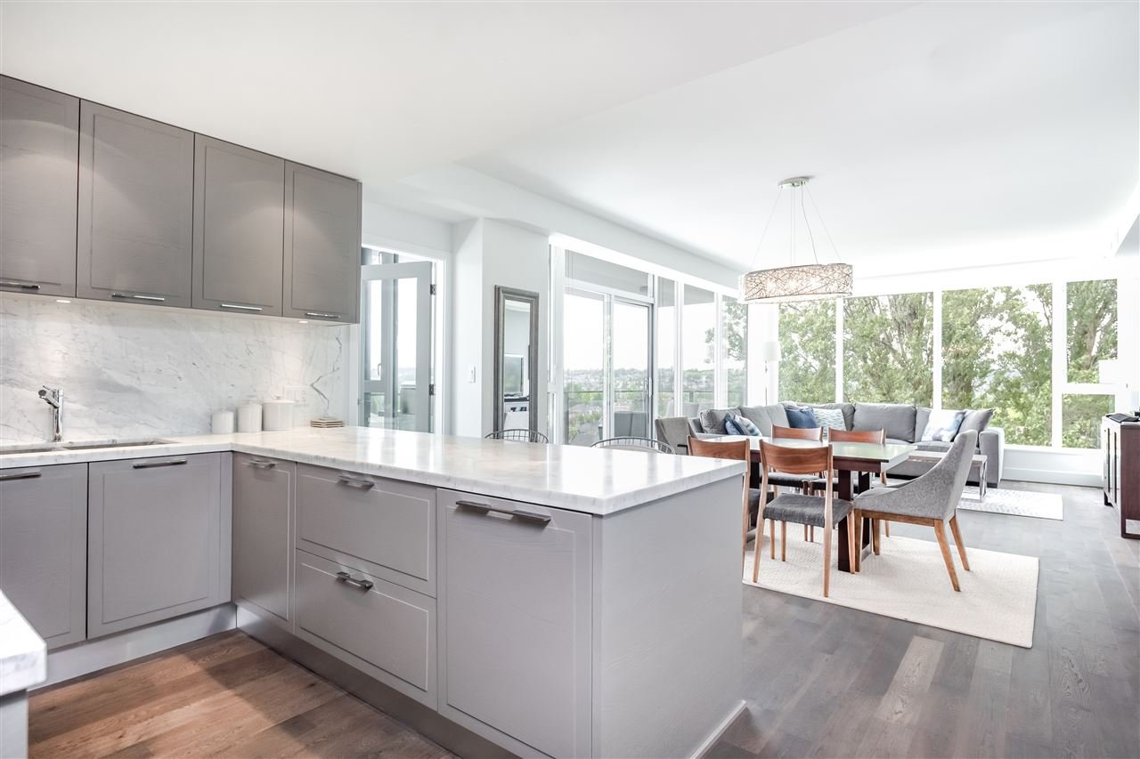 313-2118 W 15th Ave