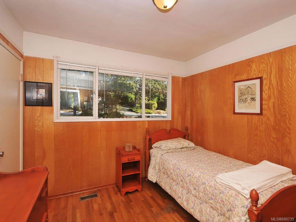 1259 Tattersall Dr, Saanich