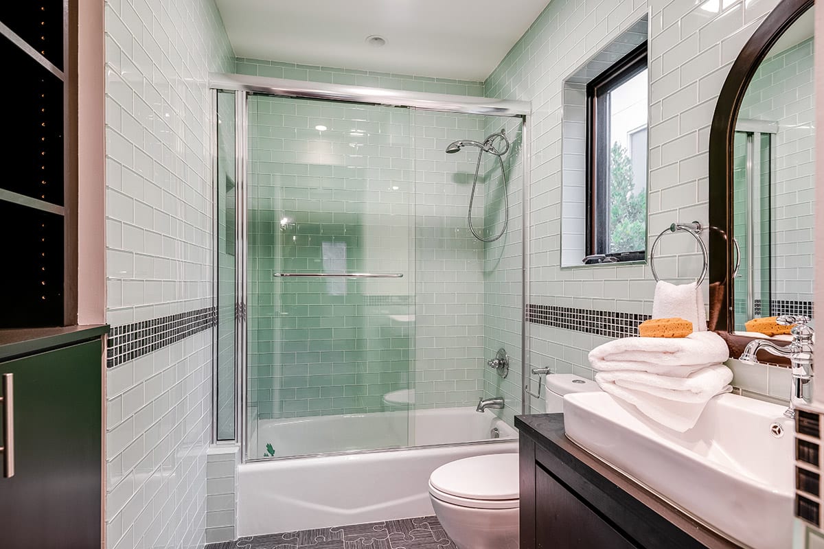 1600 Benedict Canyon Dr