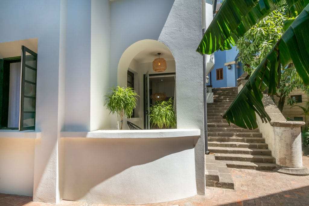 Casa Brisas del Mar, Steps to the Beach