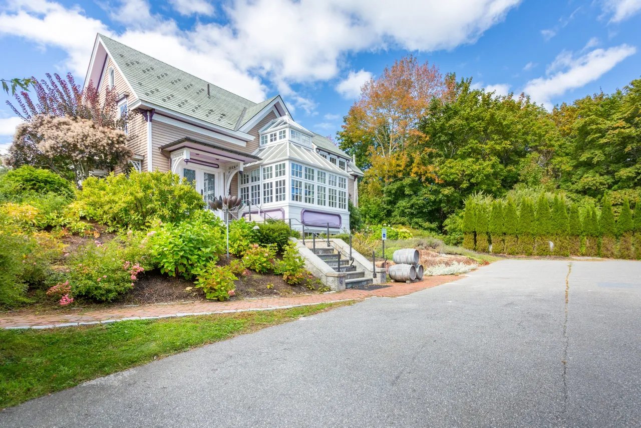 New Commercial Listing! 47 West Street, Rockport, Maine -$1,295,000