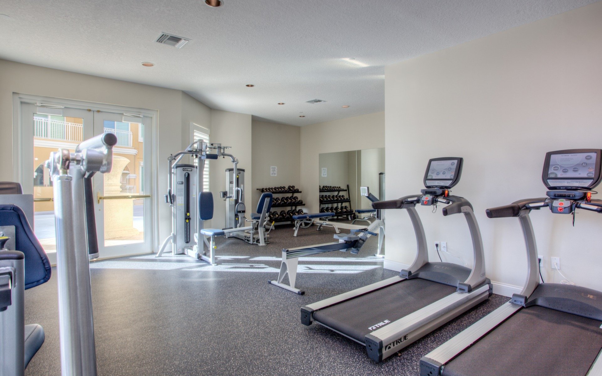 555 5th Ave NE, #911