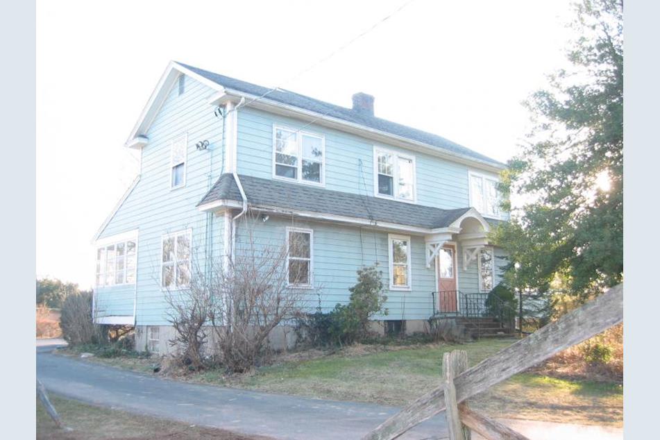 1517 Valley Rd 