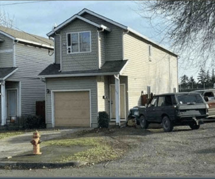 702 NE 94th Ave