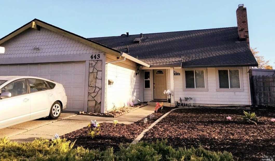 443 Hartwick Ln