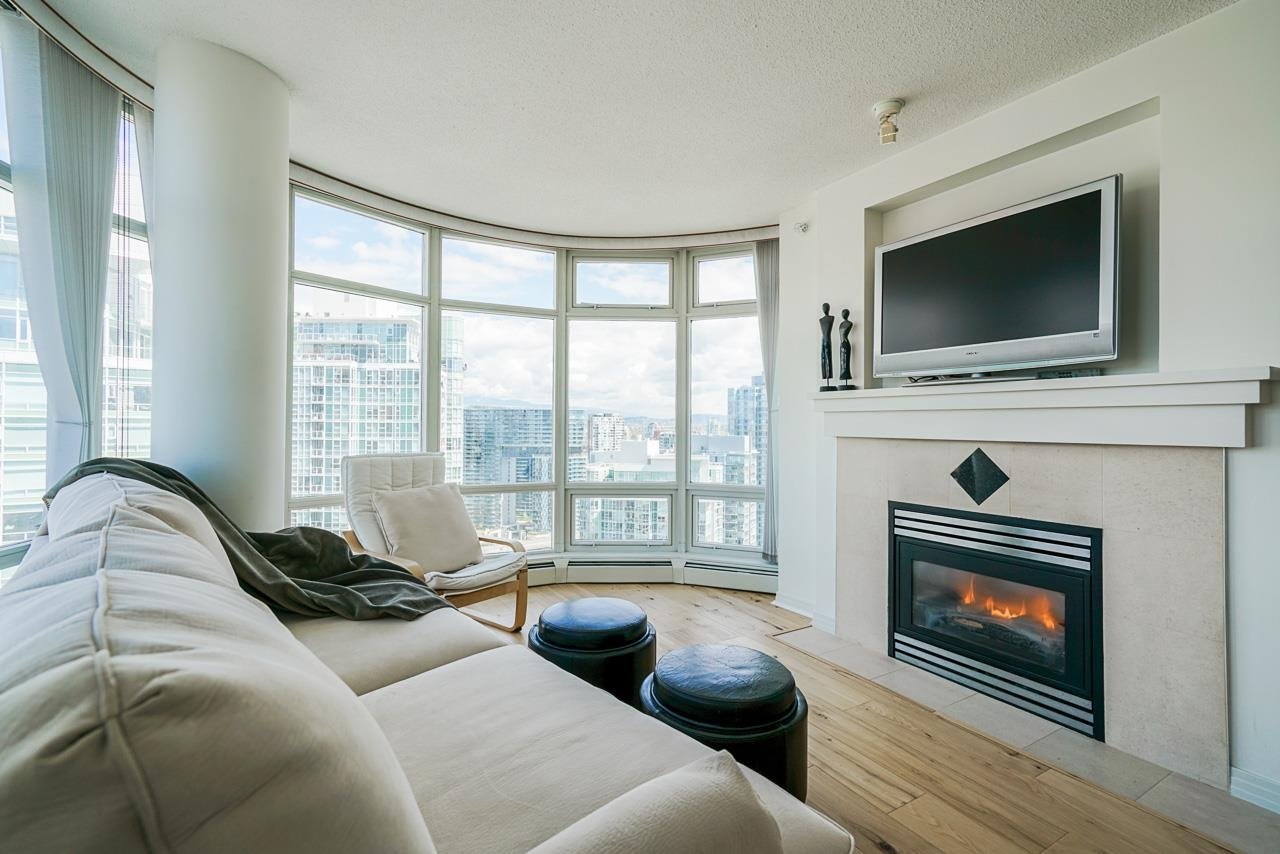 3205-1199 Marinaside Crescent, Vancouver
