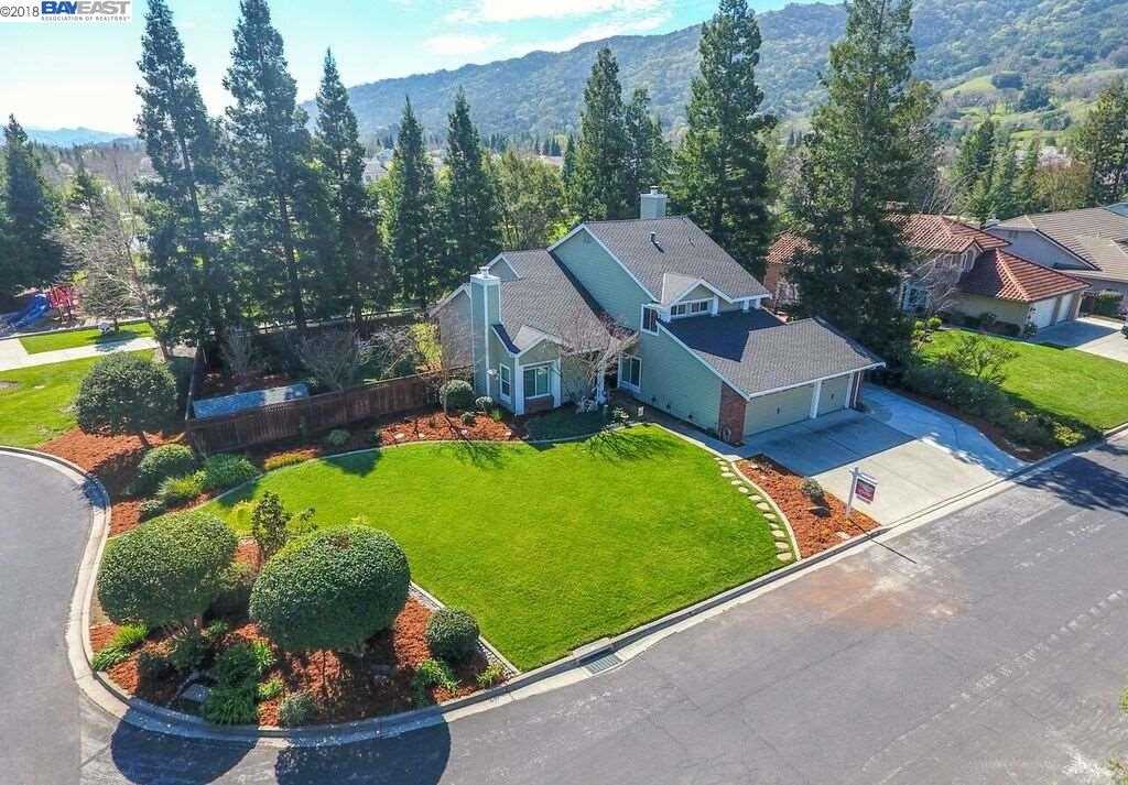 3302 Prairie Dr