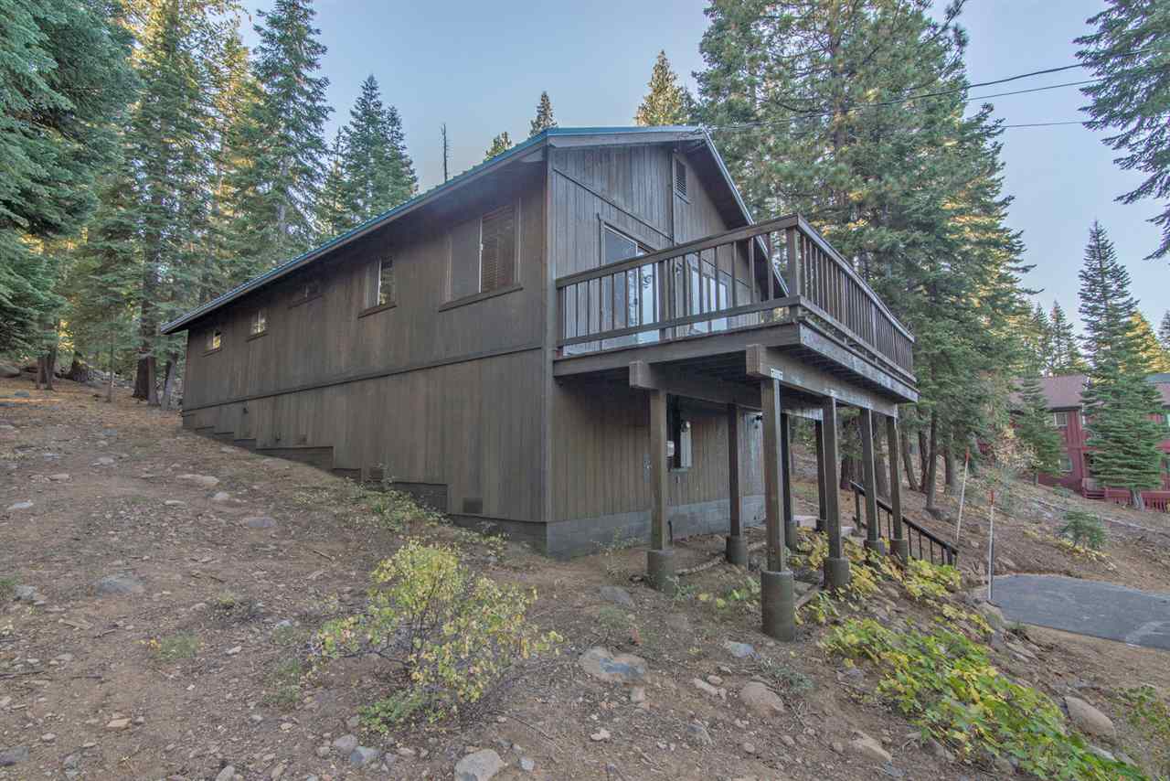 13995 Pathway Ave