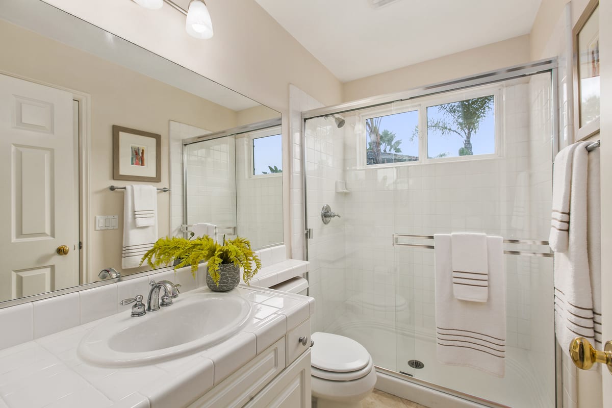5255 Raven Hill Point