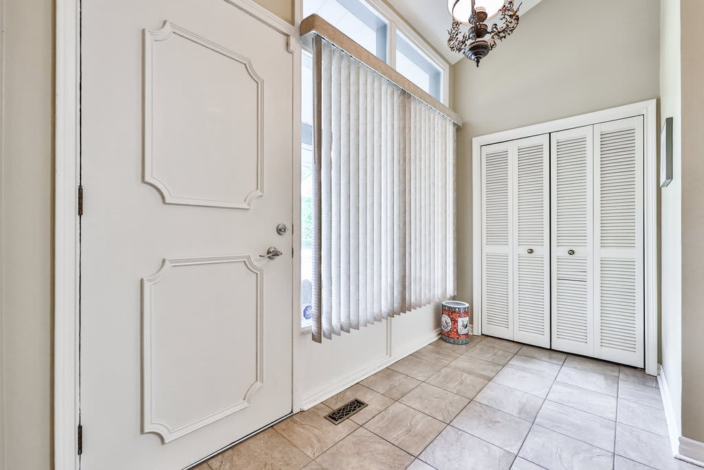 1483 Spring Rd
