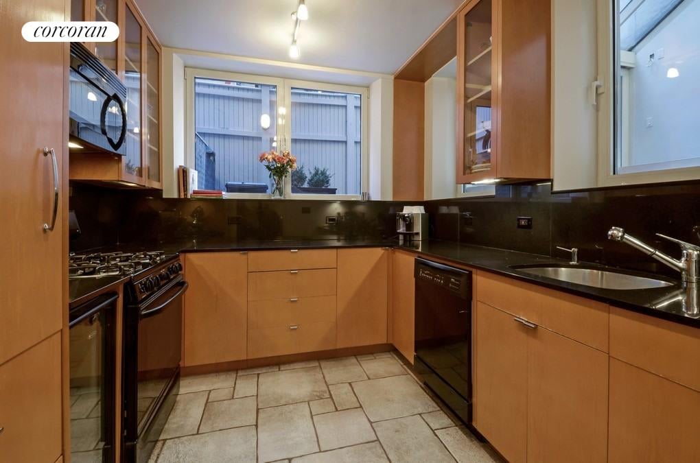 14 E 68th St Unit B