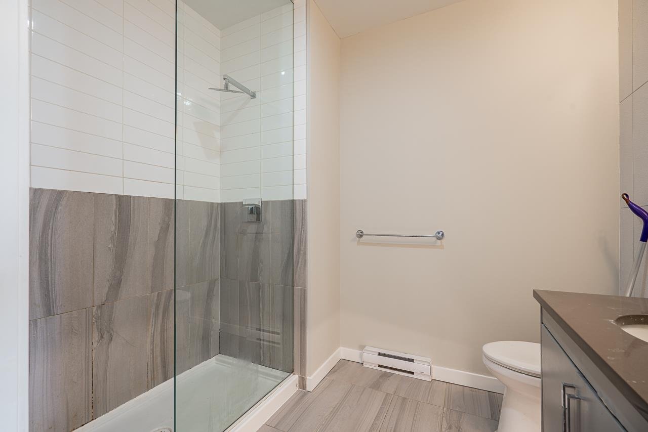 F104-20211 66 Ave