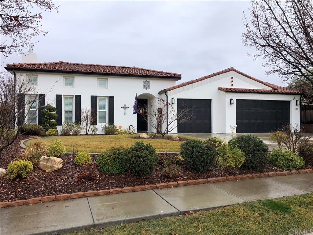 953 Vista Cerro Dr