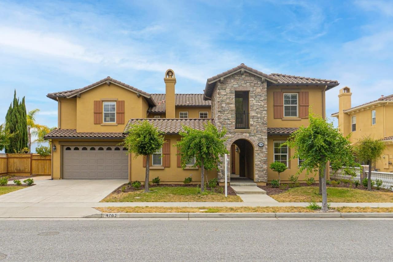 4763 Mountaire Court • San Jose • 95138