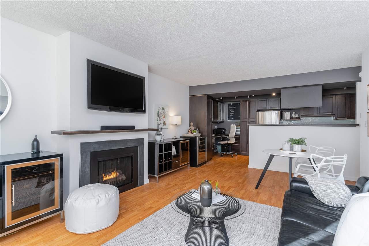 104-1515 Chesterfield Ave