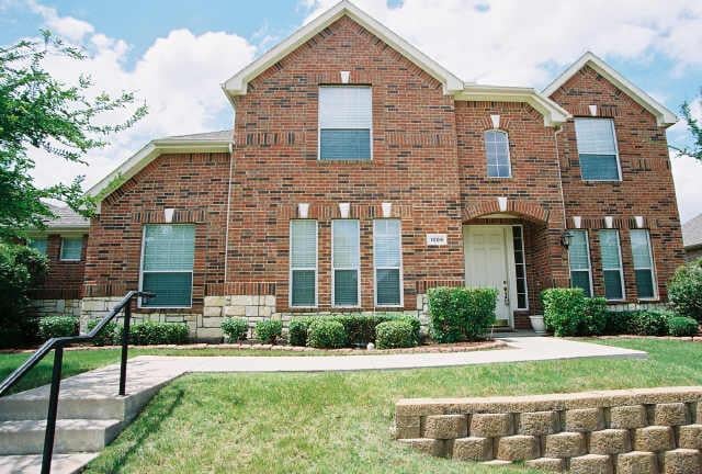 1009 Thorncliff Trl