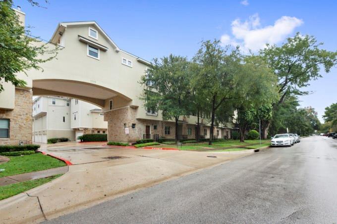 1115 Kinney Ave, #36