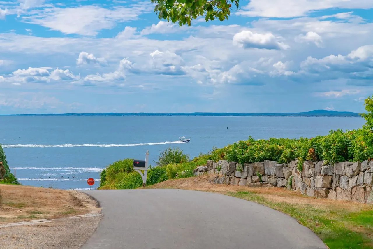 New Listing: Summit Avenue, Kennebunkport, ME 04046 – $2,100,000
