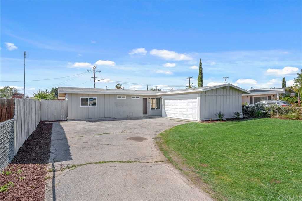 176 N Eucalyptus Avenue