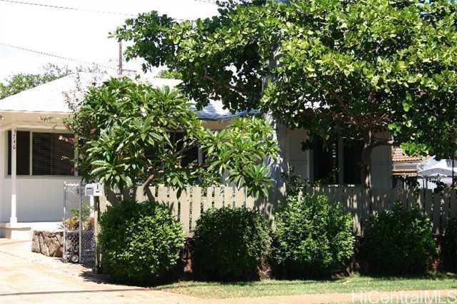 3746 Kilauea Ave