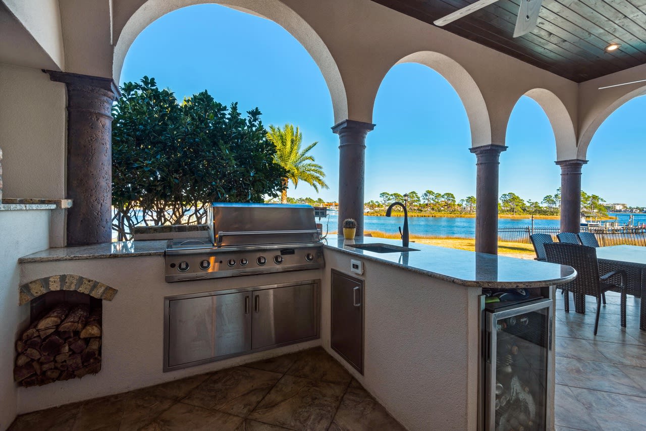 5236 Finisterre Drive