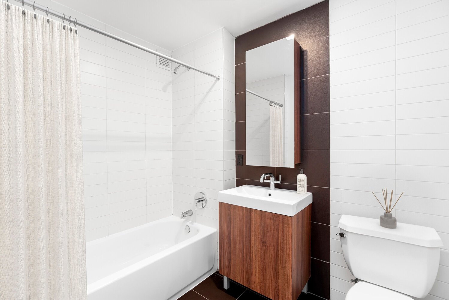 116 John Street, Apt 2215