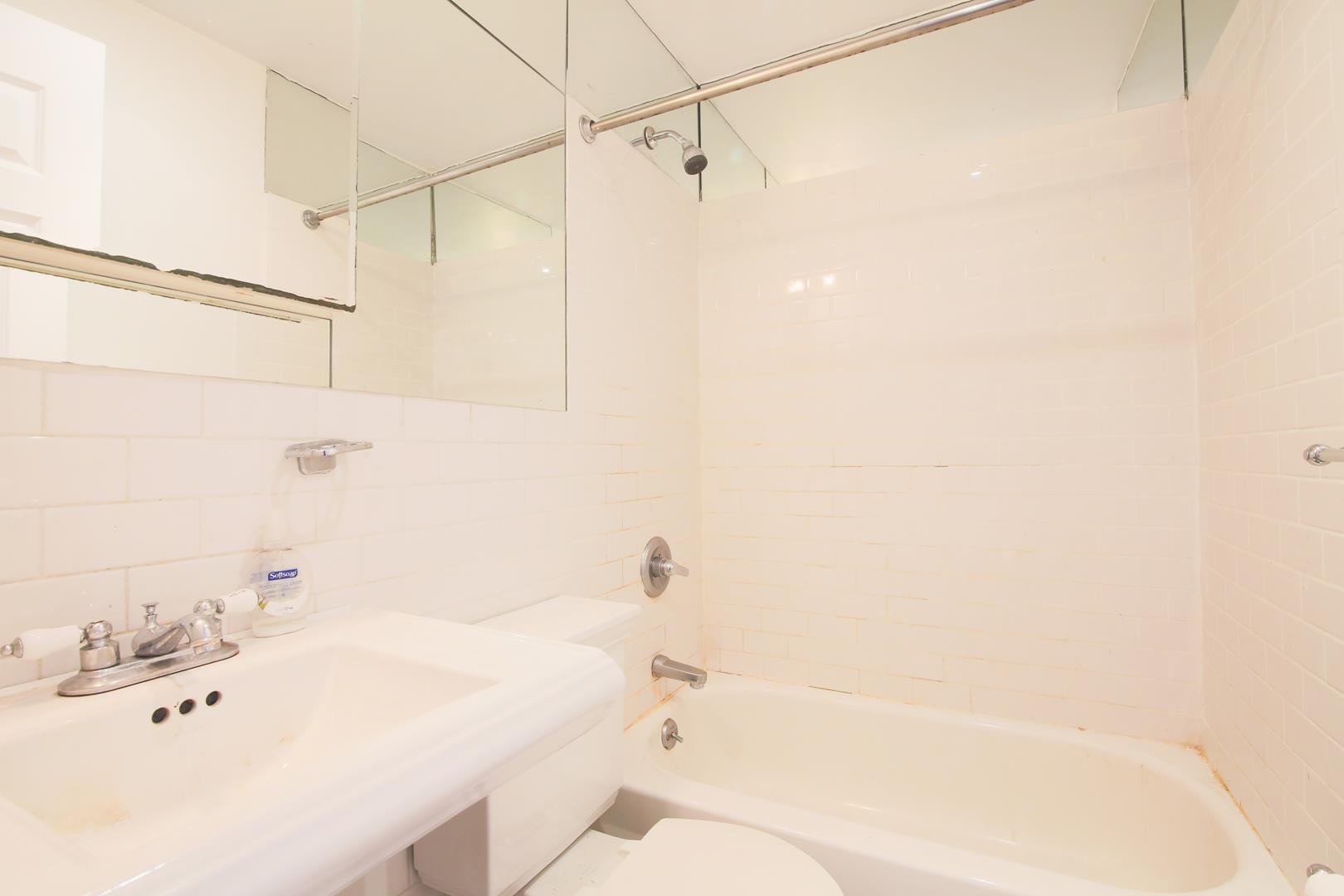 107 Christopher Street, Apt 11