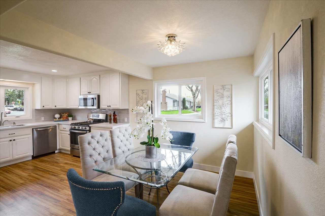 2343 Arlene Dr