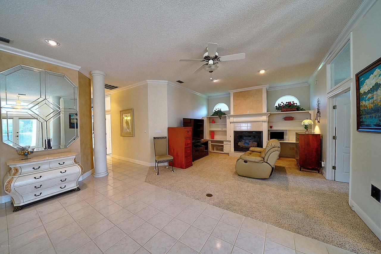 138 PALM GROVE Boulevard