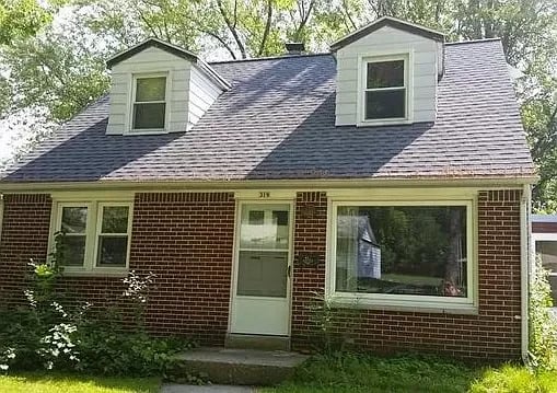 319 Richard St