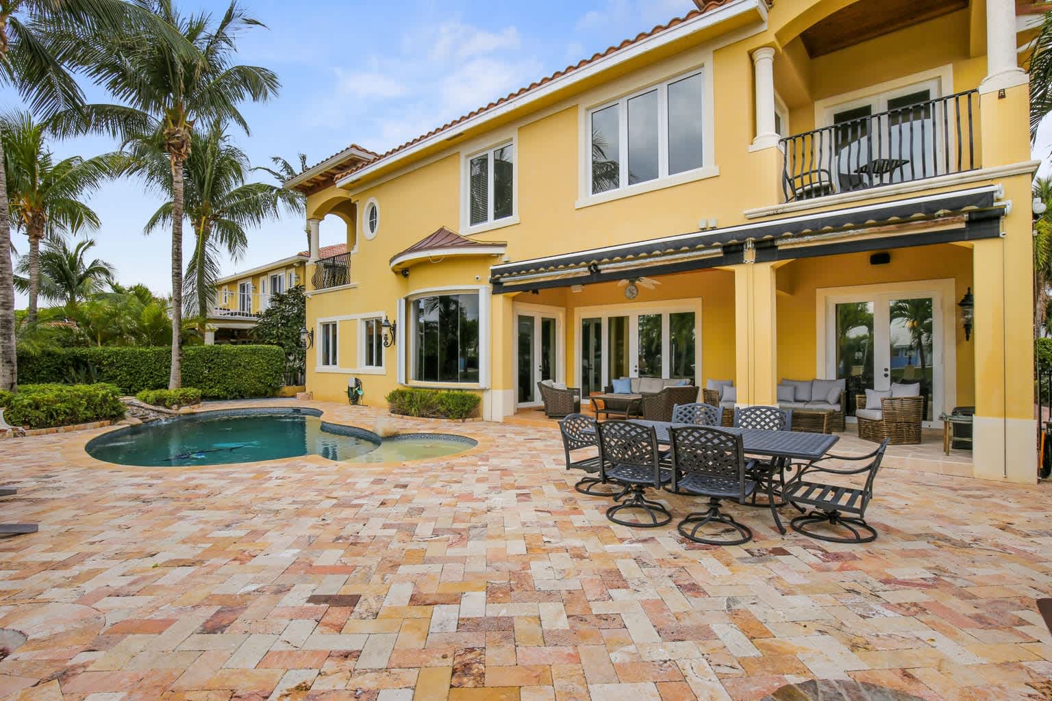 820 Ocean Inlet Dr