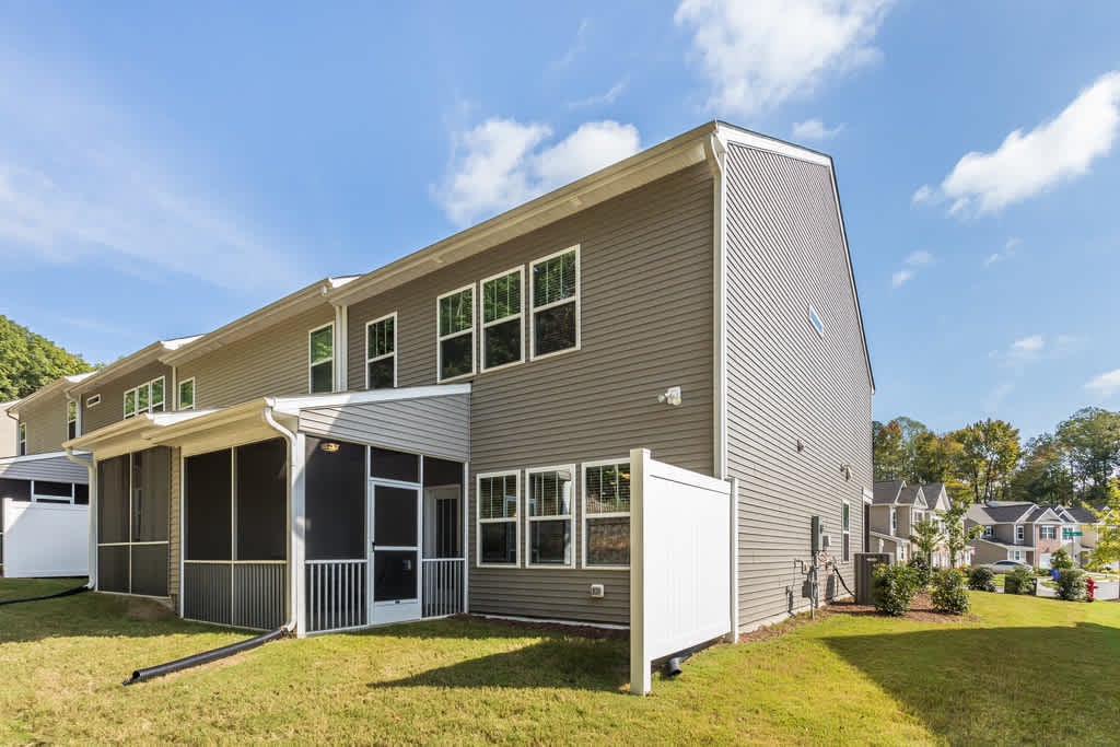 3 Bedroom Townhome Near UNC Hospital - Hillsborough