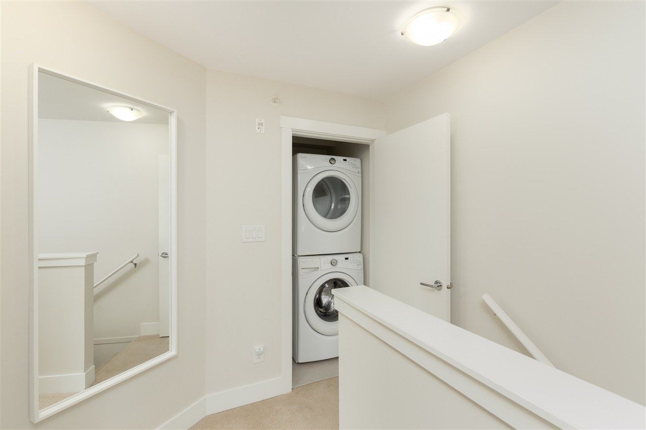 205-7180 Barnet Rd