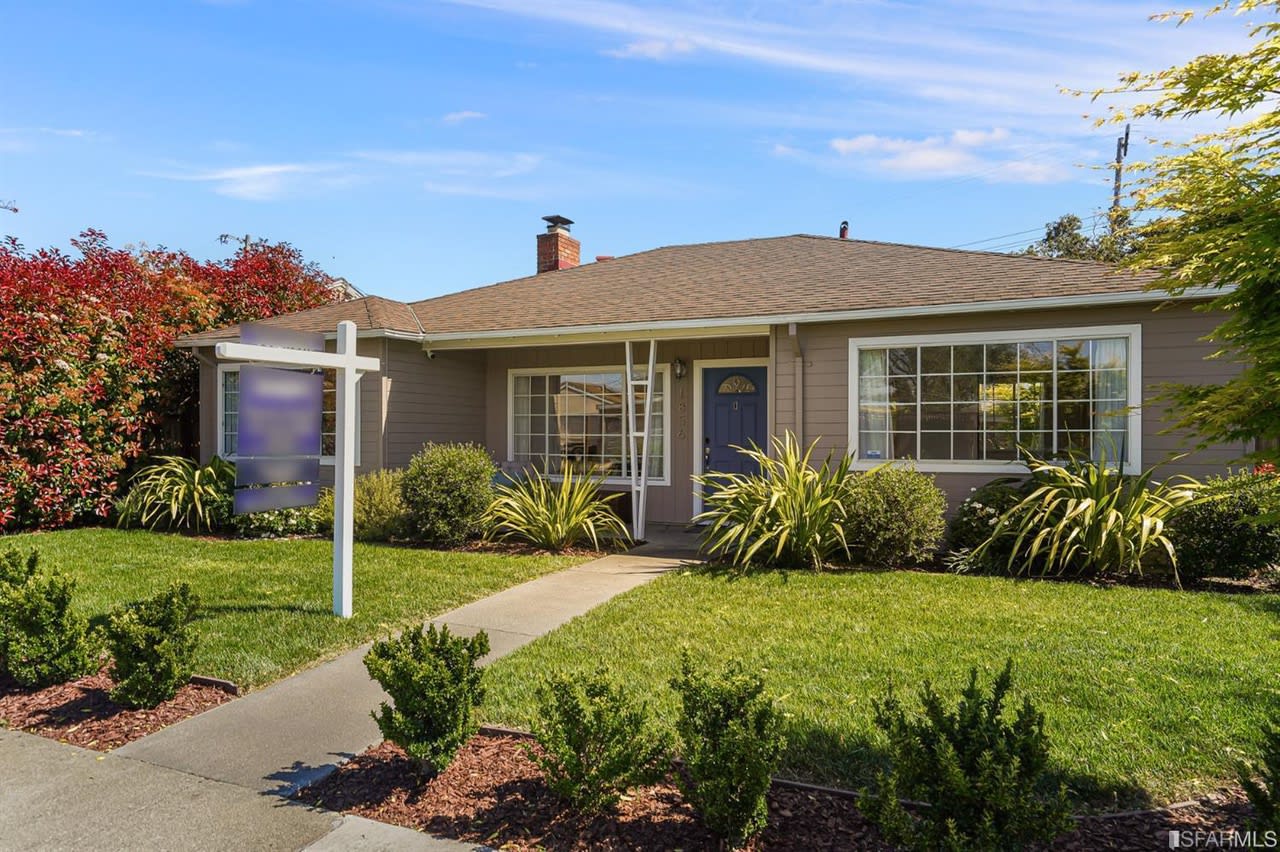 1856 Cottage Grove Ave. 