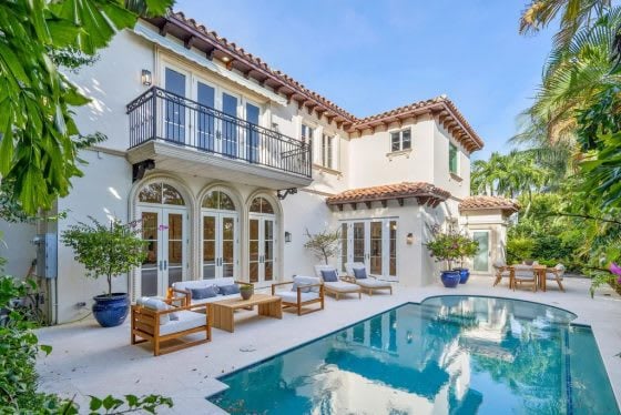 Inside a Chic Palm Beach Getaway