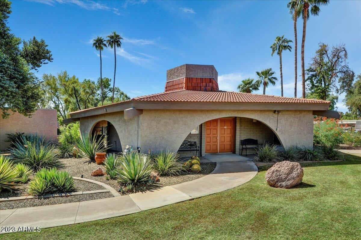 7269 N VIA NUEVA