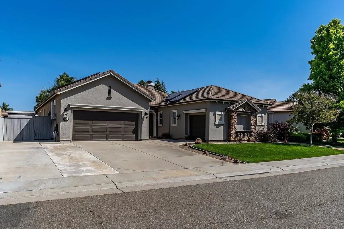 9964 Valgrande Way