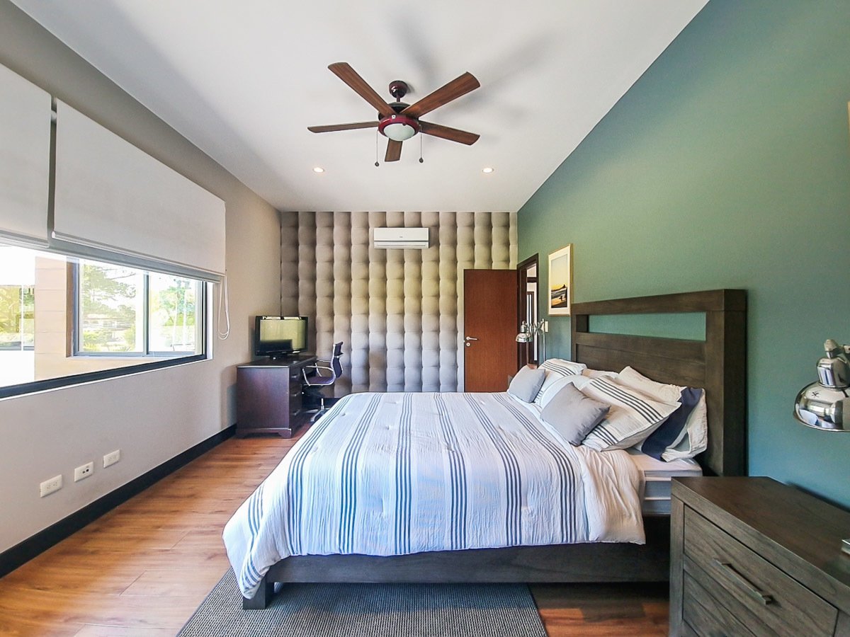 Contemporary Golf Course Villa, Guacima, Alajuela