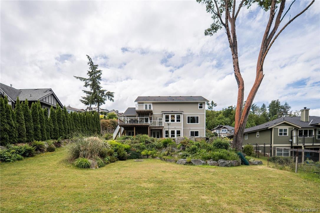 2346 Rozon Rd, Mill Bay