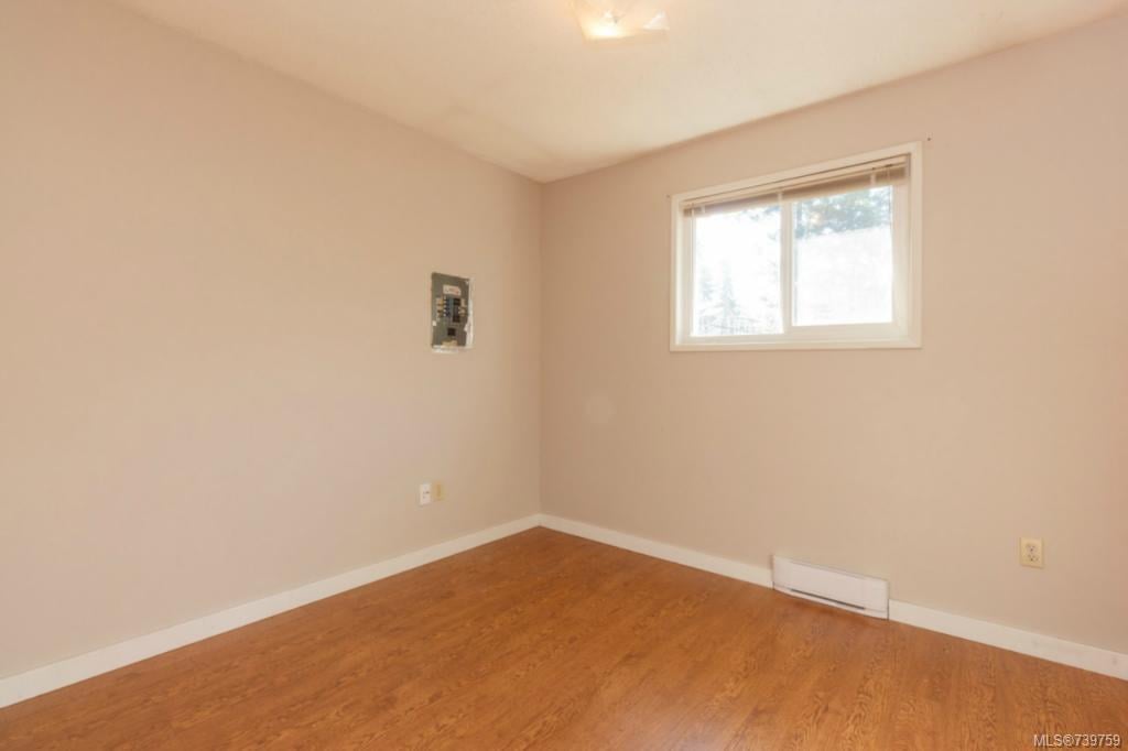 1084 Shaw Ave, Langford