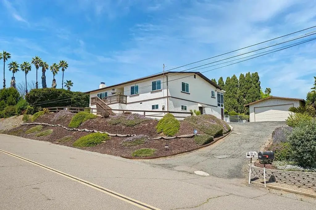 372 San Roque Dr
