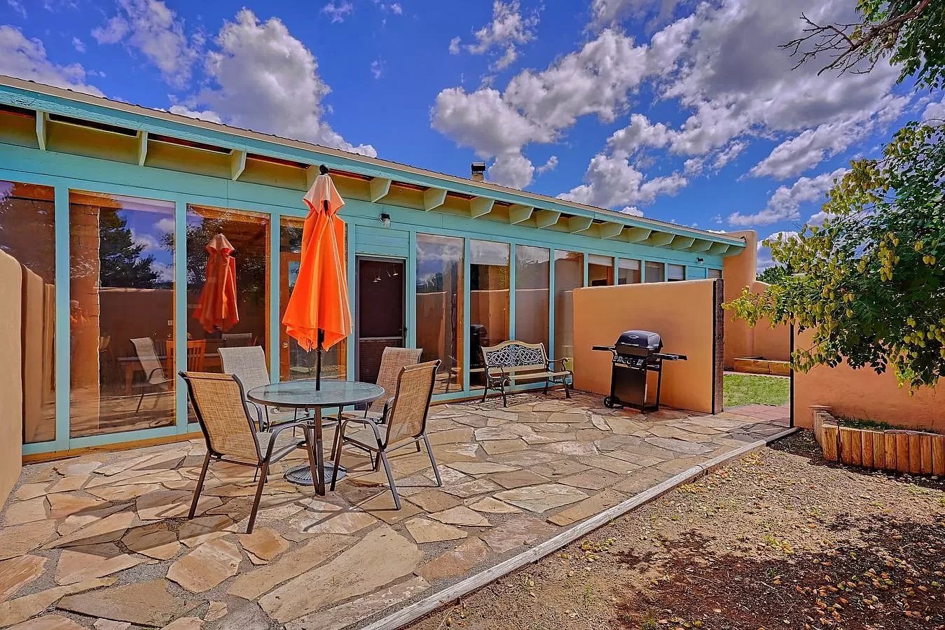 28 Alondra Rd