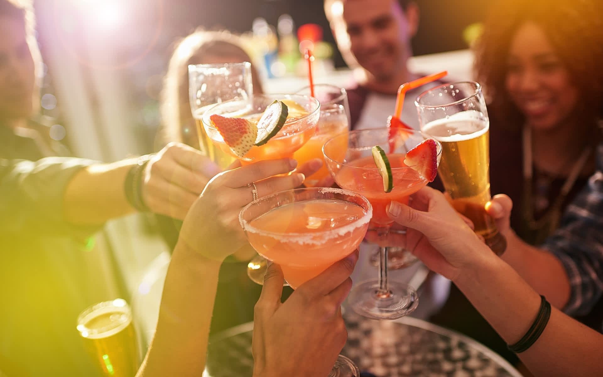 5 Best Happy Hour Deals in and Around Lake Worth, Florida