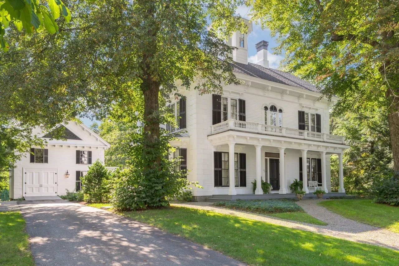 New Listing – 37 Summer Street, Kennebunk, Maine – $1,895,000