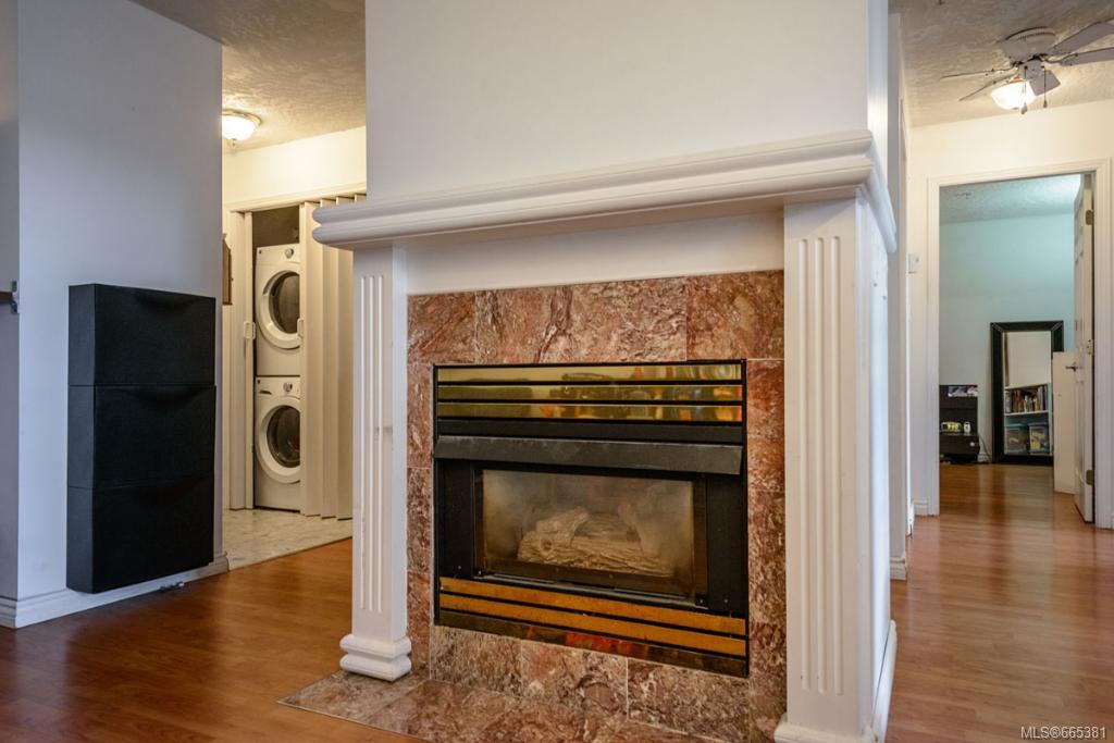 108-649 Bay St
