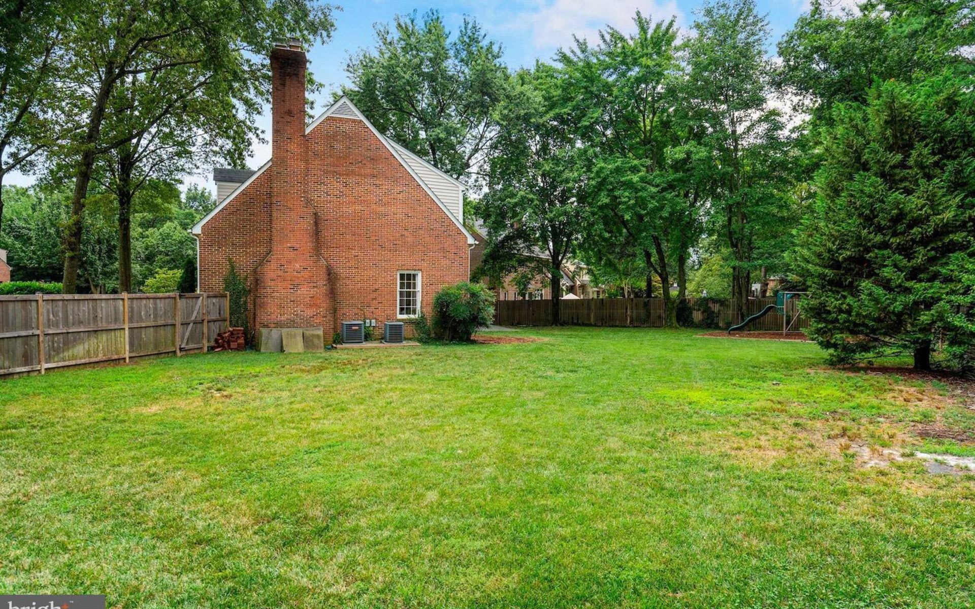 3750 Seminary Rd