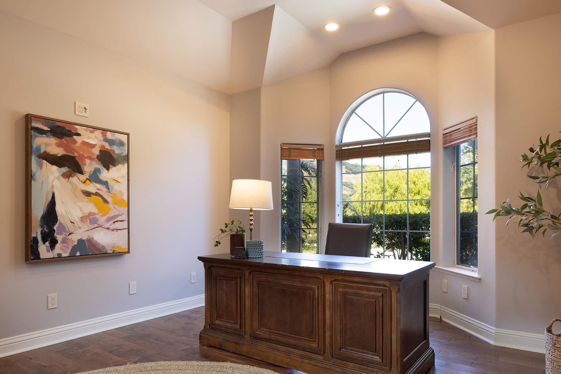 Stunning Equestrian Estate - 6 Sleepy Hollow Dr