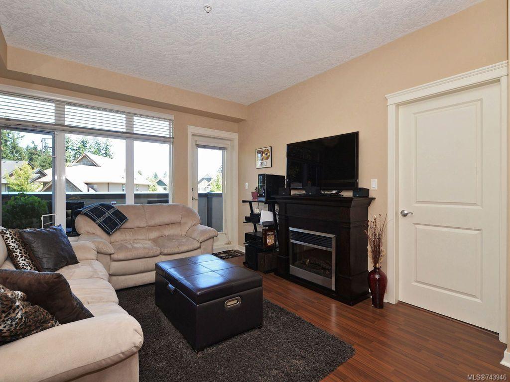 210-2220 SOOKE Rd, Colwood